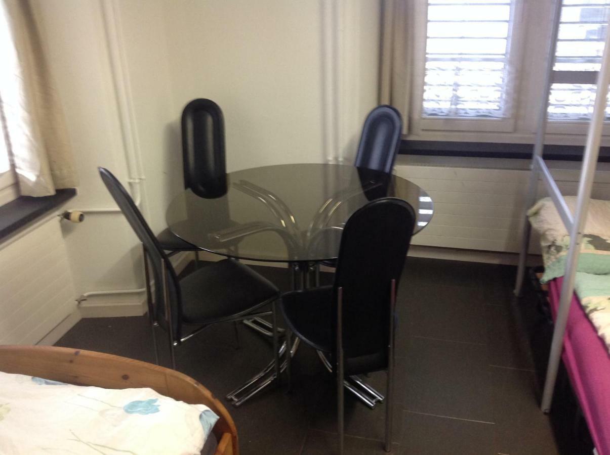 Hostel Seeburg Stafa Bagian luar foto